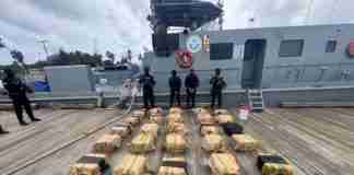Atrapan otra narcolancha con 555 paquetes de cocaína en Bani Atrapan otra narcolancha con 555 paquetes de cocaína en Bani